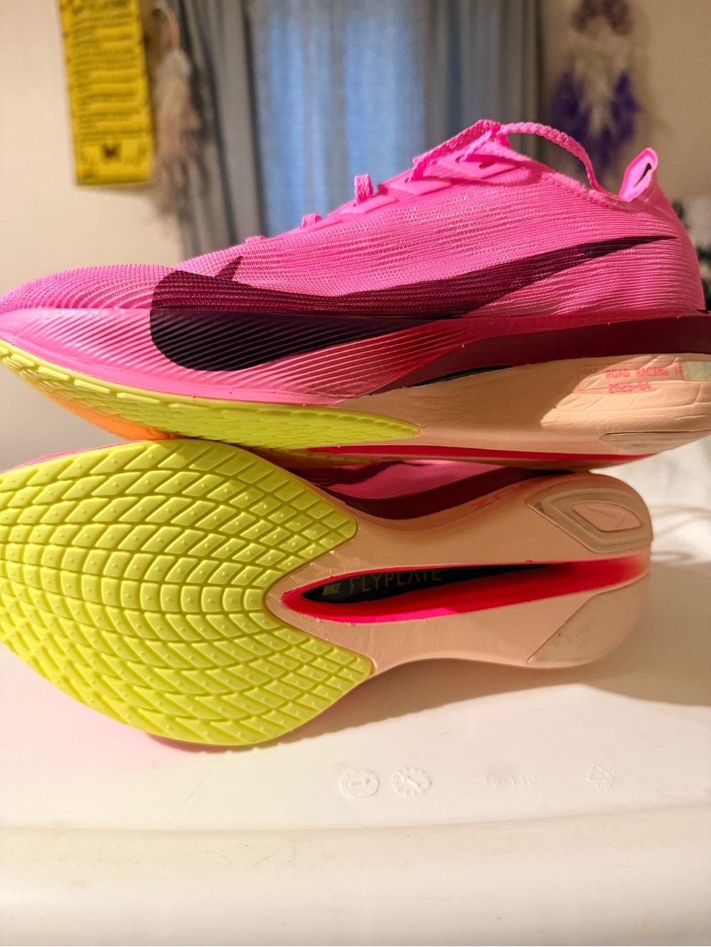 Nike Women's Pink size 7 NWT - Picture 2 of 5